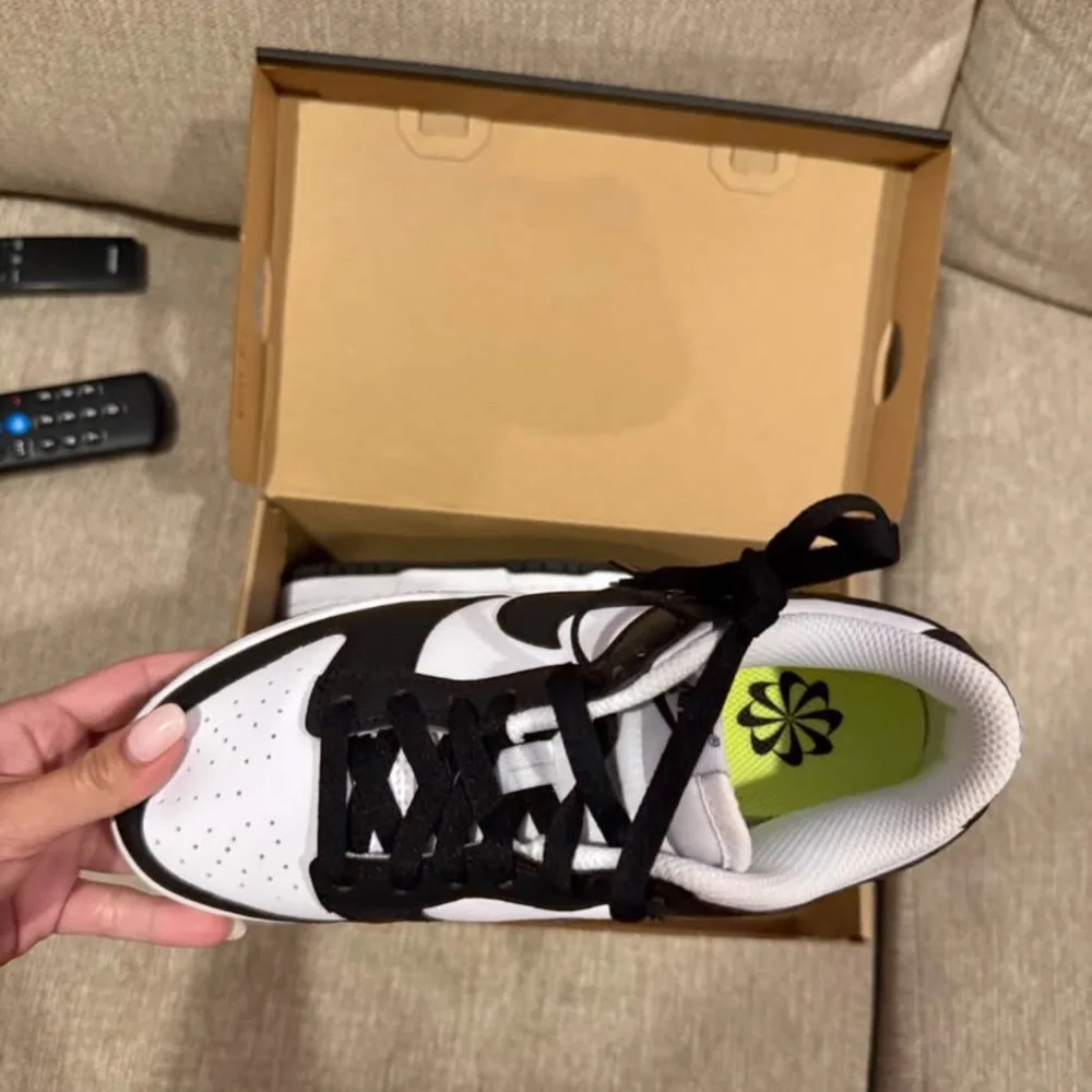 Panda Nike dunks - Picture 5 of 5